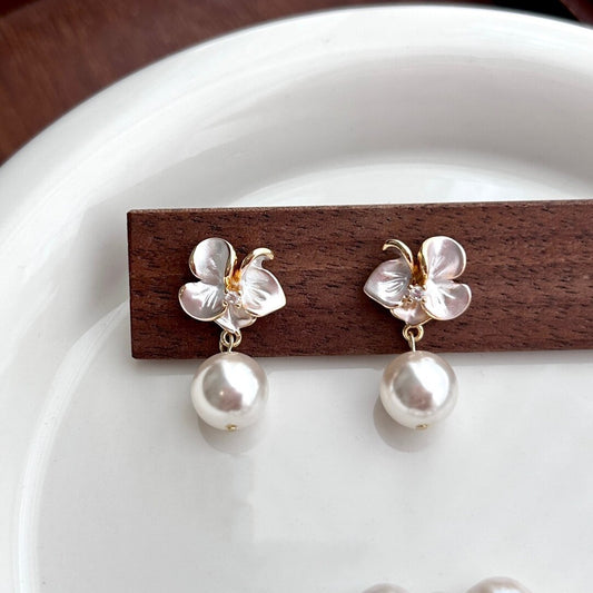 Pearl Lily Dangles